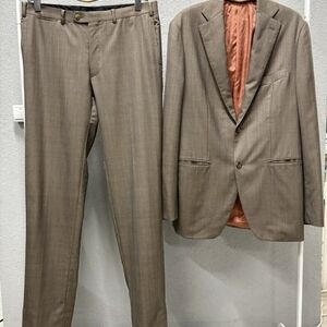 Suitsupply Brown 42R Two-Piece Suit Blazer and Trousers